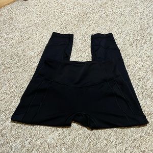 Lululemon Athletica Black Leggings Size 8 28” Full Length